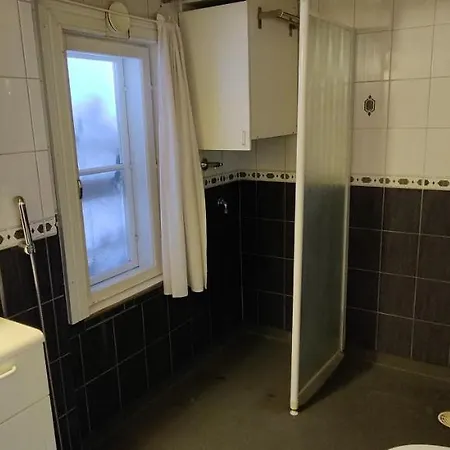 Kirstulan Kartanon Paeaerakennuksen Upea Paeaetyhuoneisto *